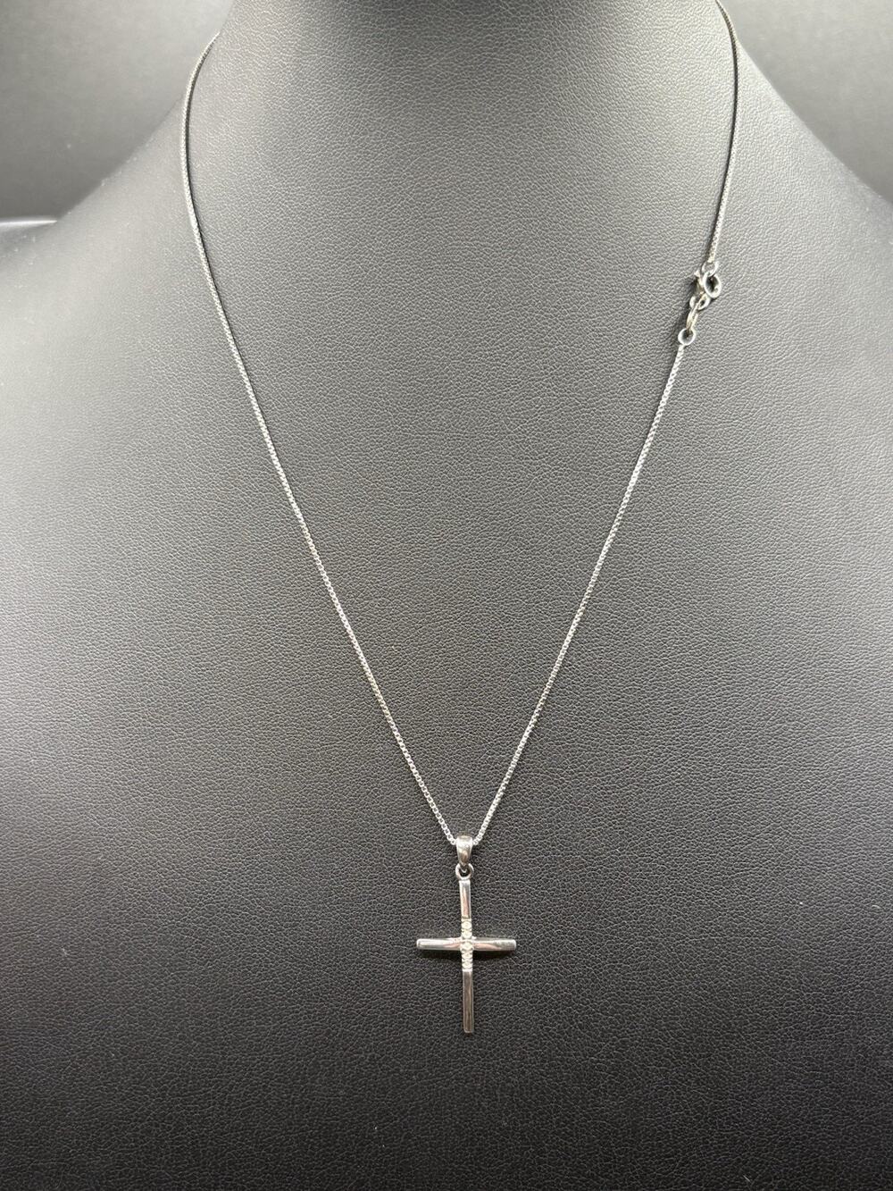 18” Sterling Silver Necklace And Cross Pendant 925